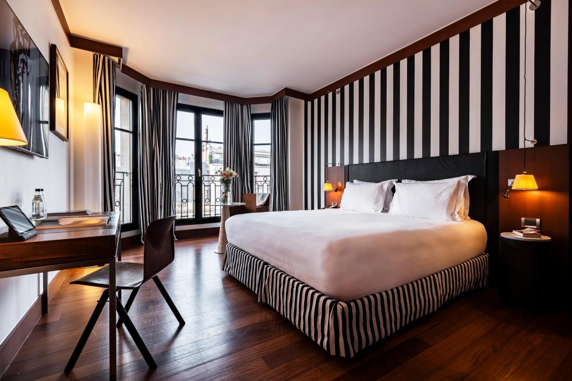 Grand Hotel Champs-Elysees Paris Exterior photo