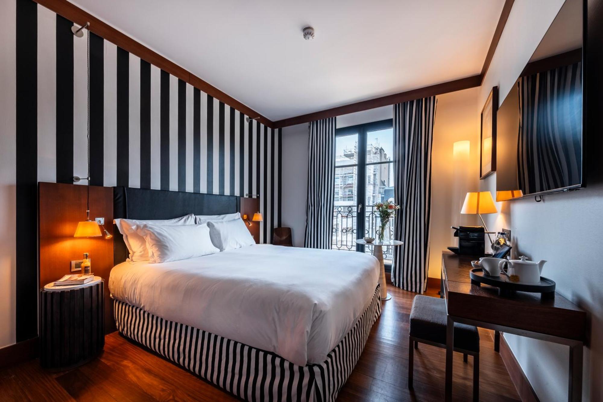 Grand Hotel Champs-Elysees Paris Exterior photo